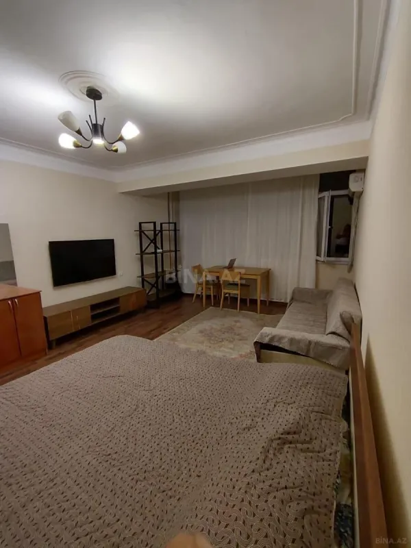 Kirayə verilir 1 otaqlı mənzil 60 m²