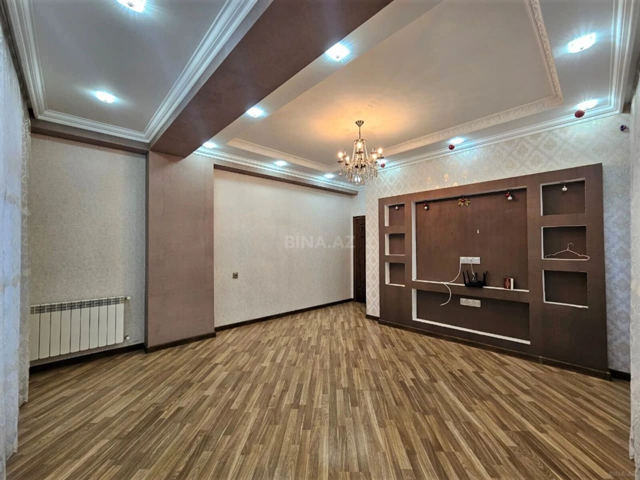 Satılır 3 otaqlı mənzil 105 m²