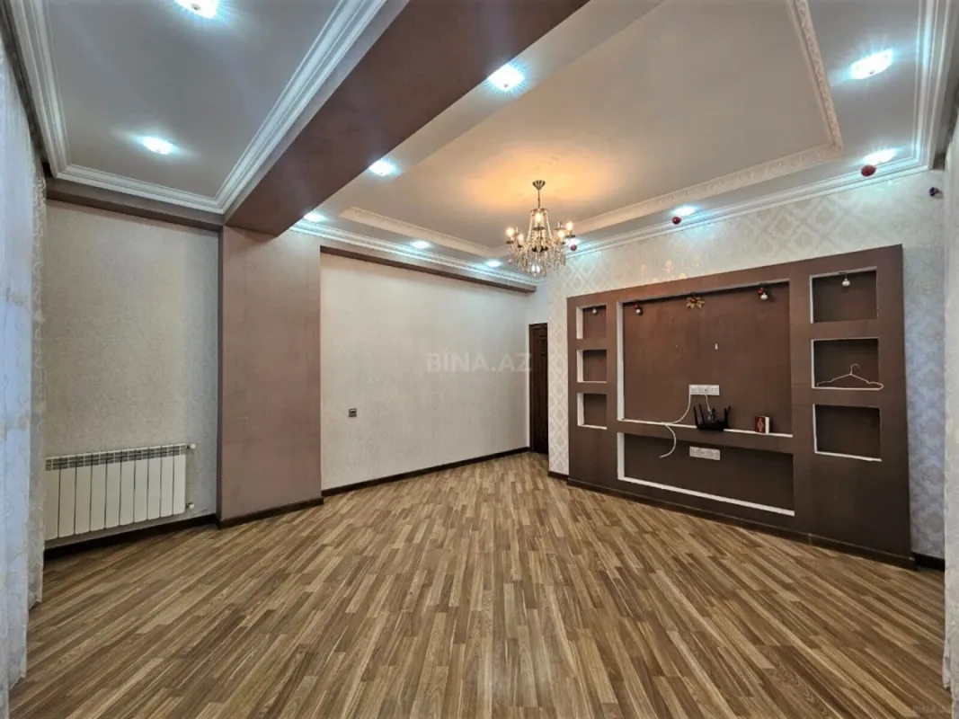 Satılır 3 otaqlı mənzil 105 m²