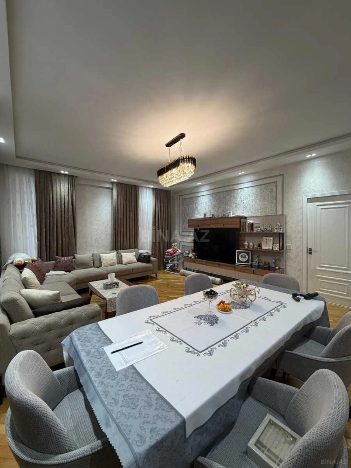 Satılır 2 otaqlı mənzil 100 m²