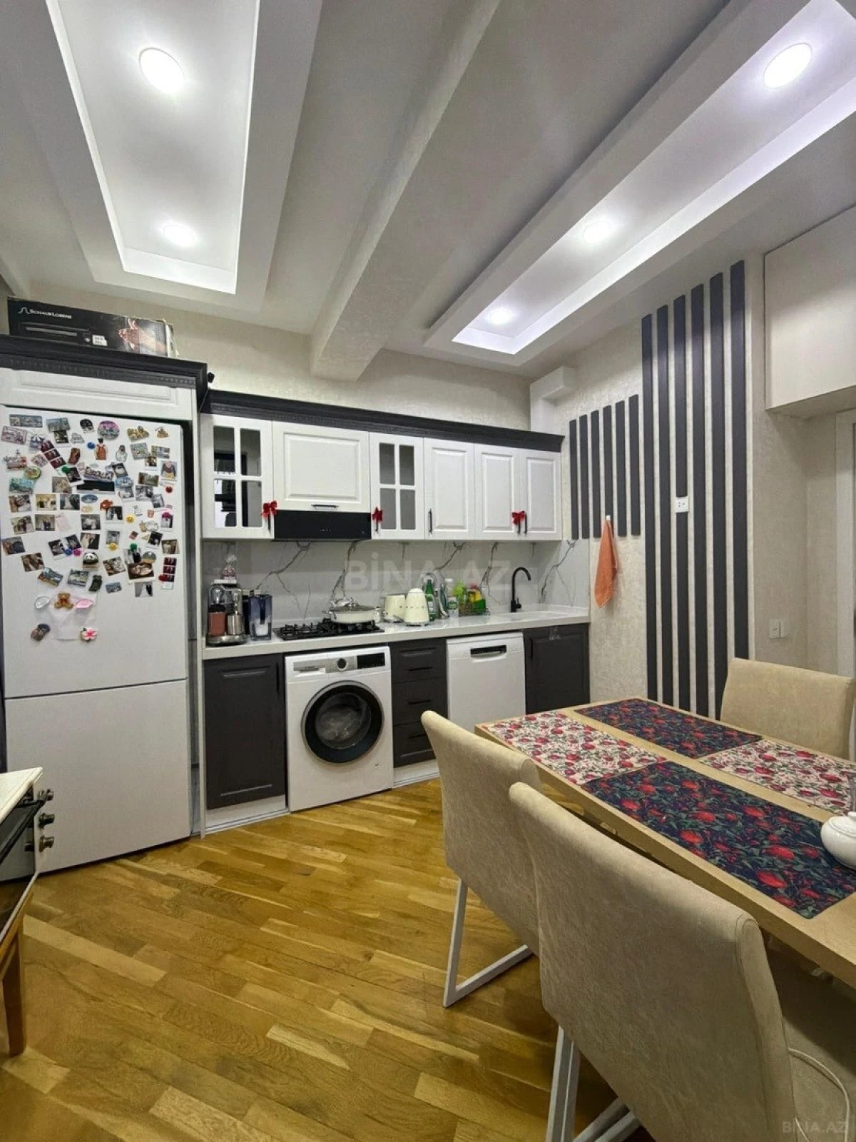 Satılır 2 otaqlı mənzil 100 m²
