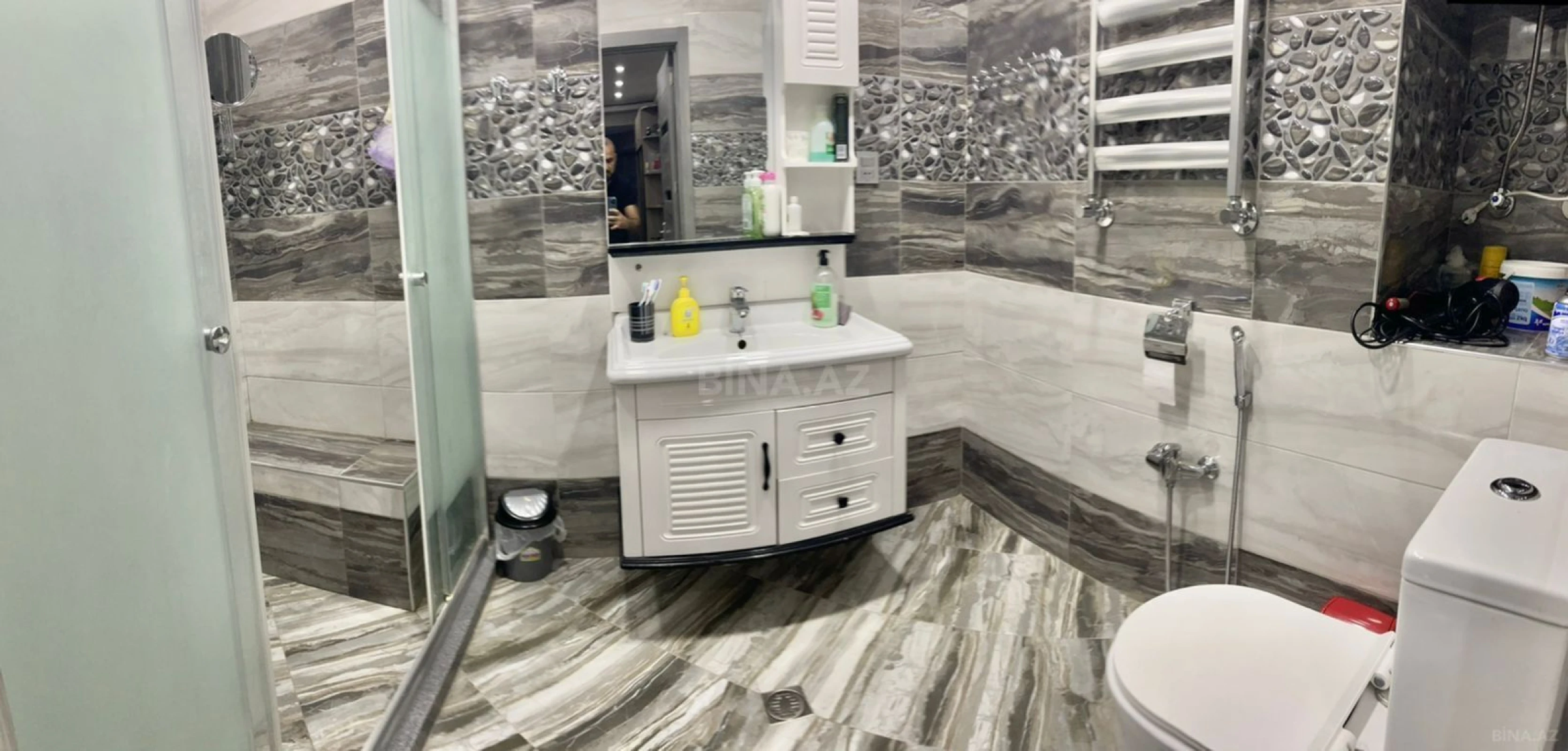 Kirayə verilir 3 otaqlı mənzil 110 m²