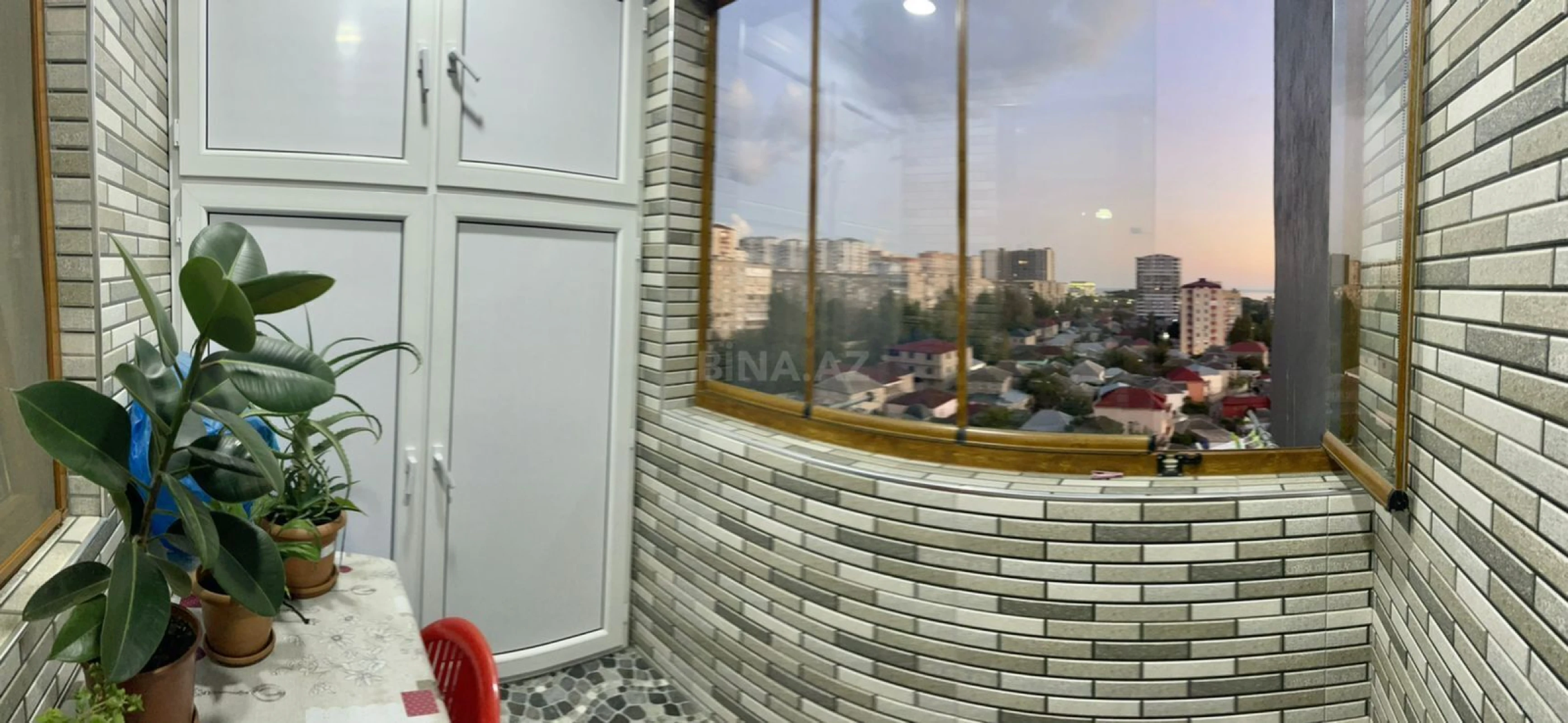 Kirayə verilir 3 otaqlı mənzil 110 m²