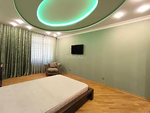 Kirayə verilir 3 otaqlı mənzil 220 m²