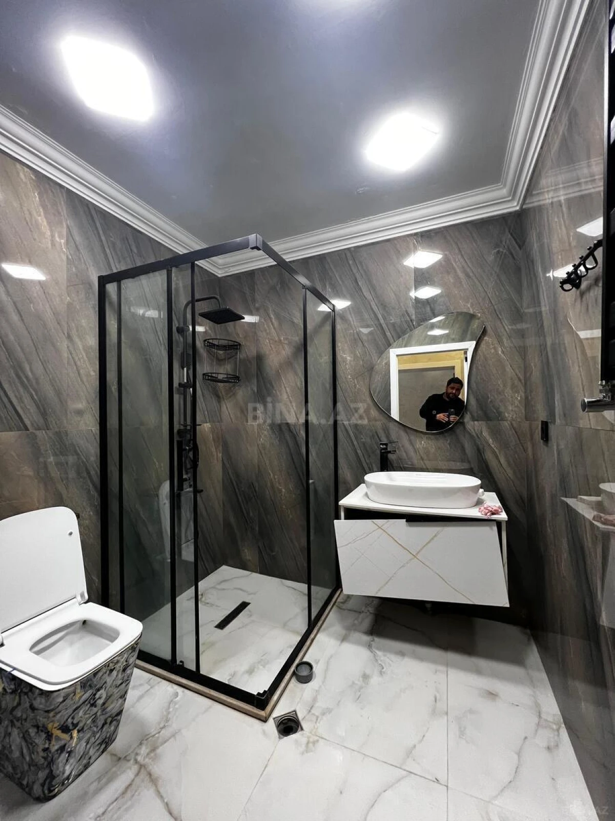 Kirayə verilir 3 otaqlı mənzil 100 m²