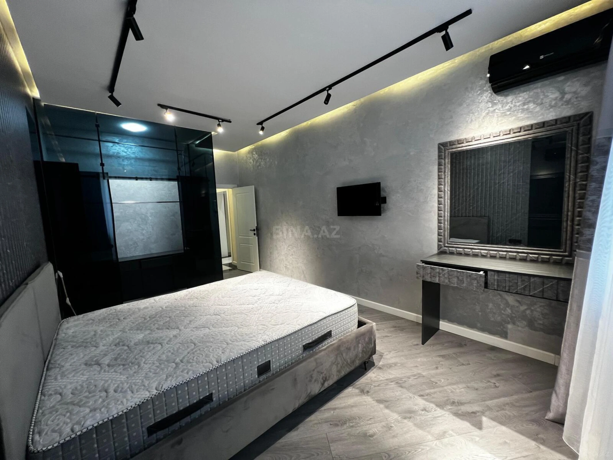 Kirayə verilir 3 otaqlı mənzil 100 m²