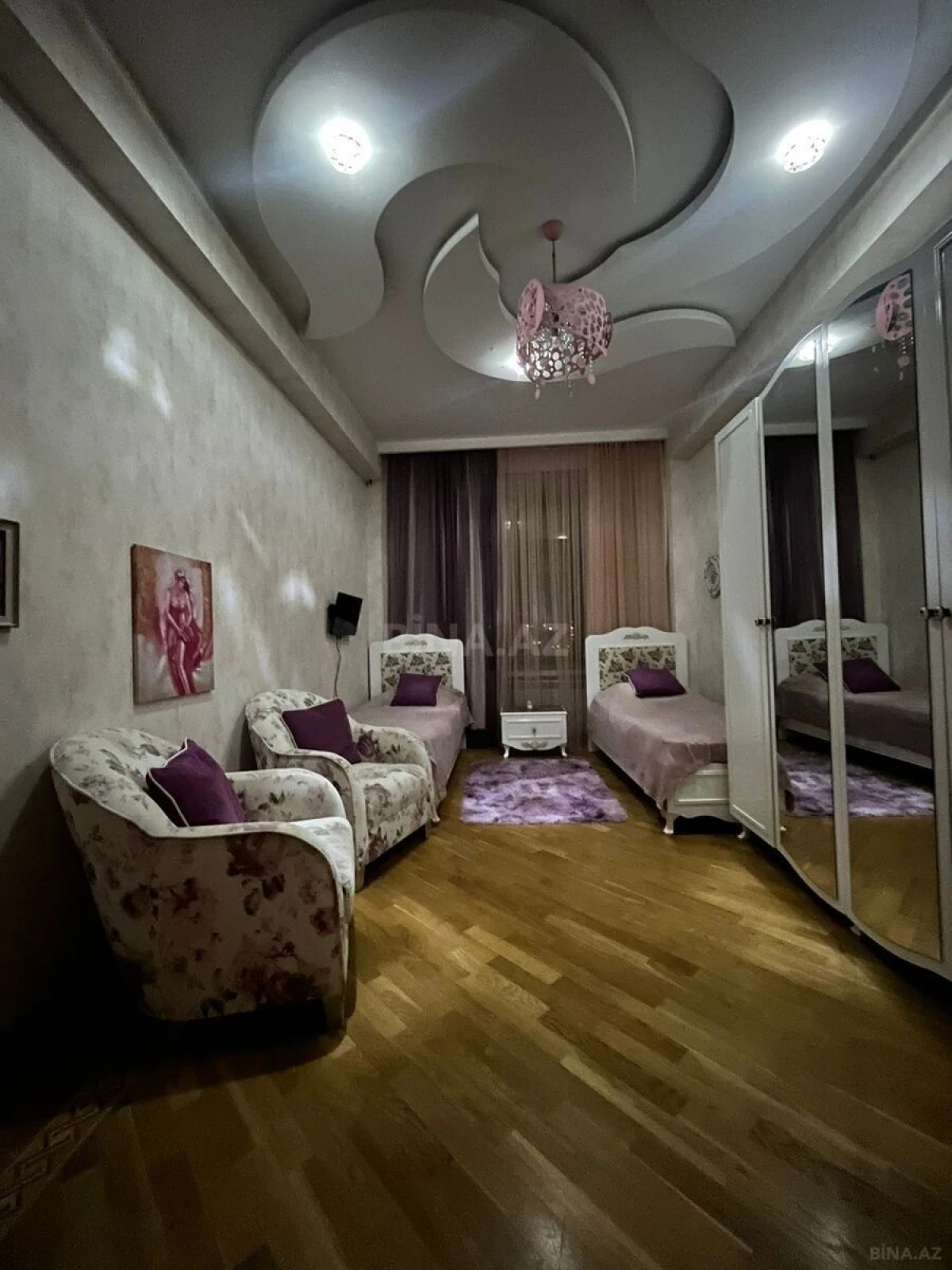 Satılır 4 otaqlı mənzil 170 m²