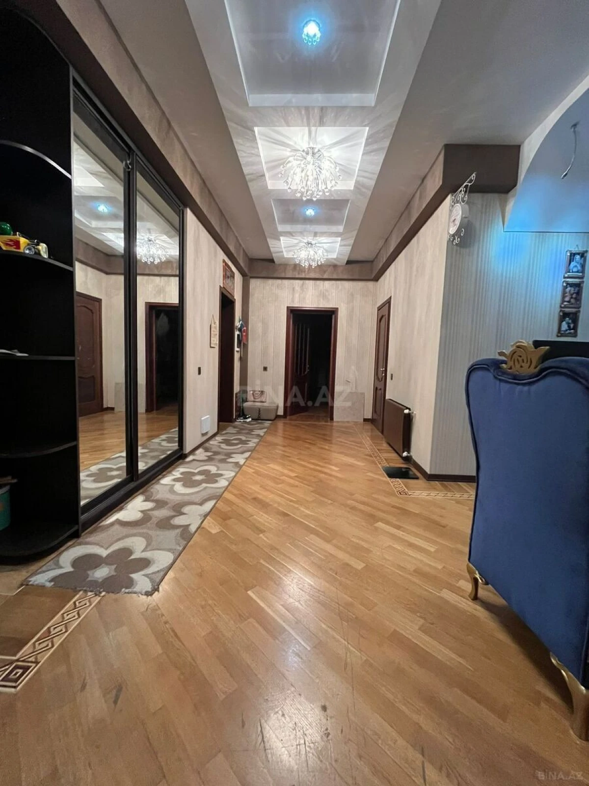Satılır 4 otaqlı mənzil 170 m²