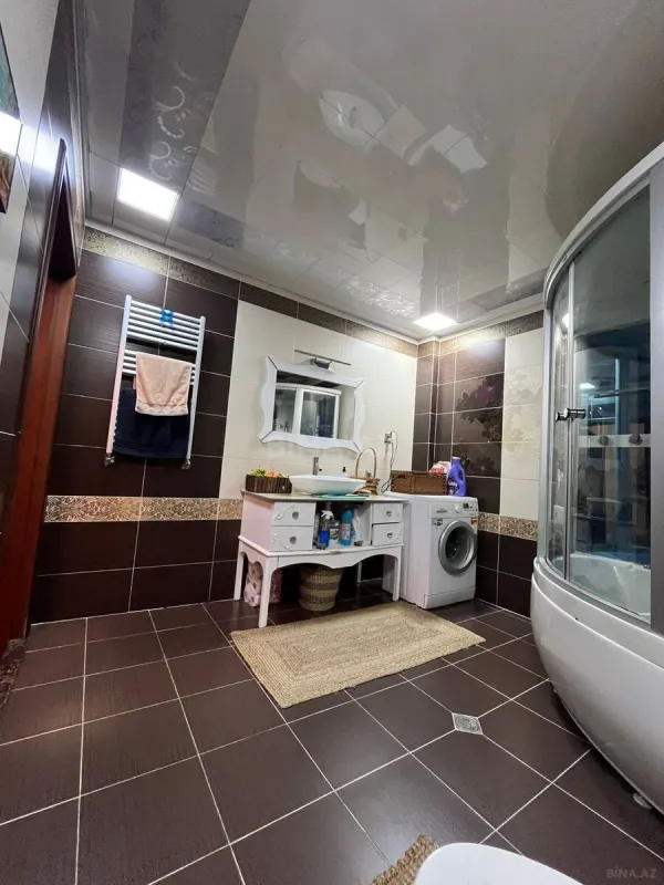 Satılır 4 otaqlı mənzil 170 m²