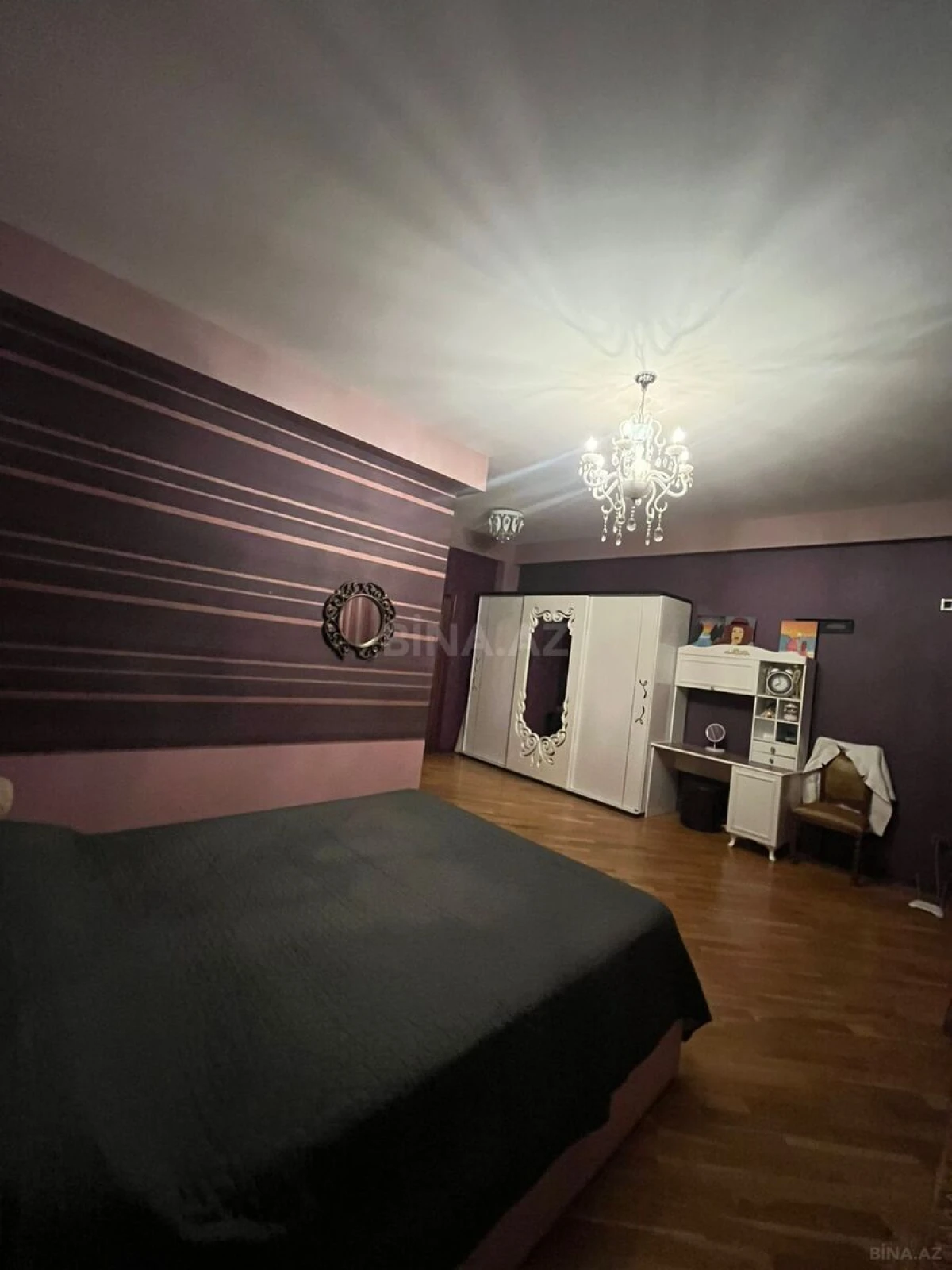 Satılır 4 otaqlı mənzil 170 m²