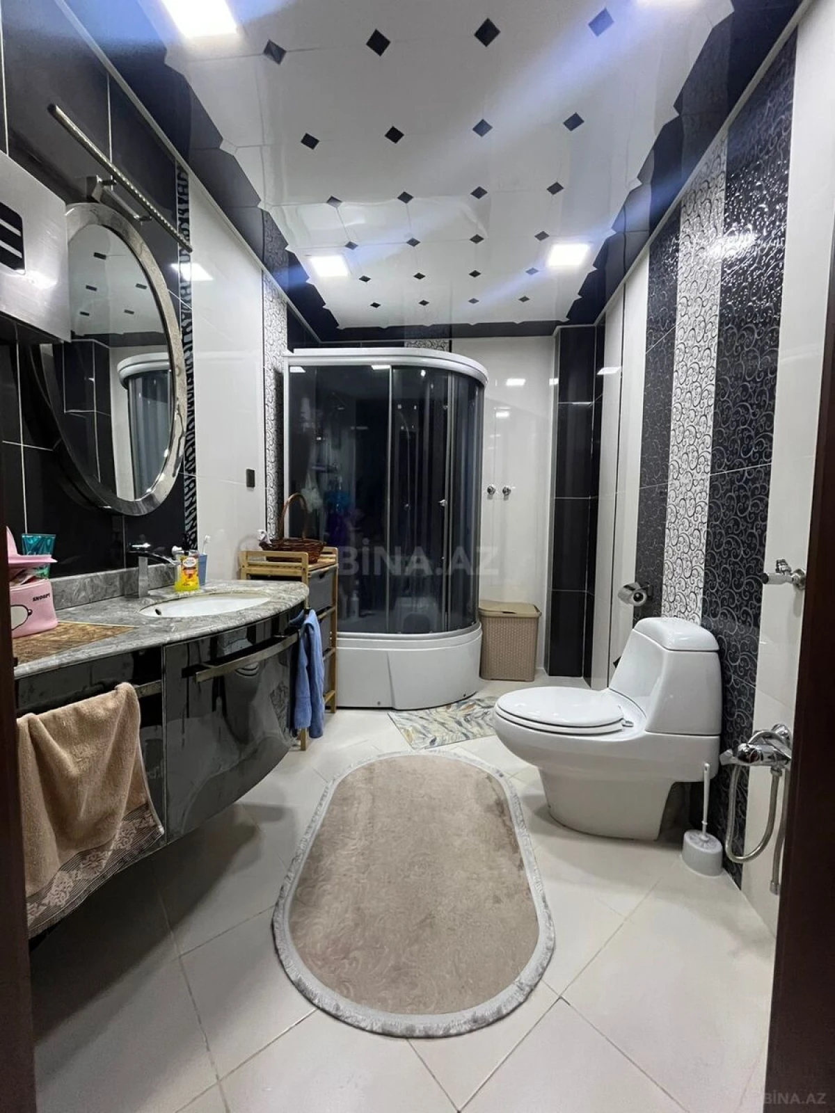 Satılır 4 otaqlı mənzil 170 m²