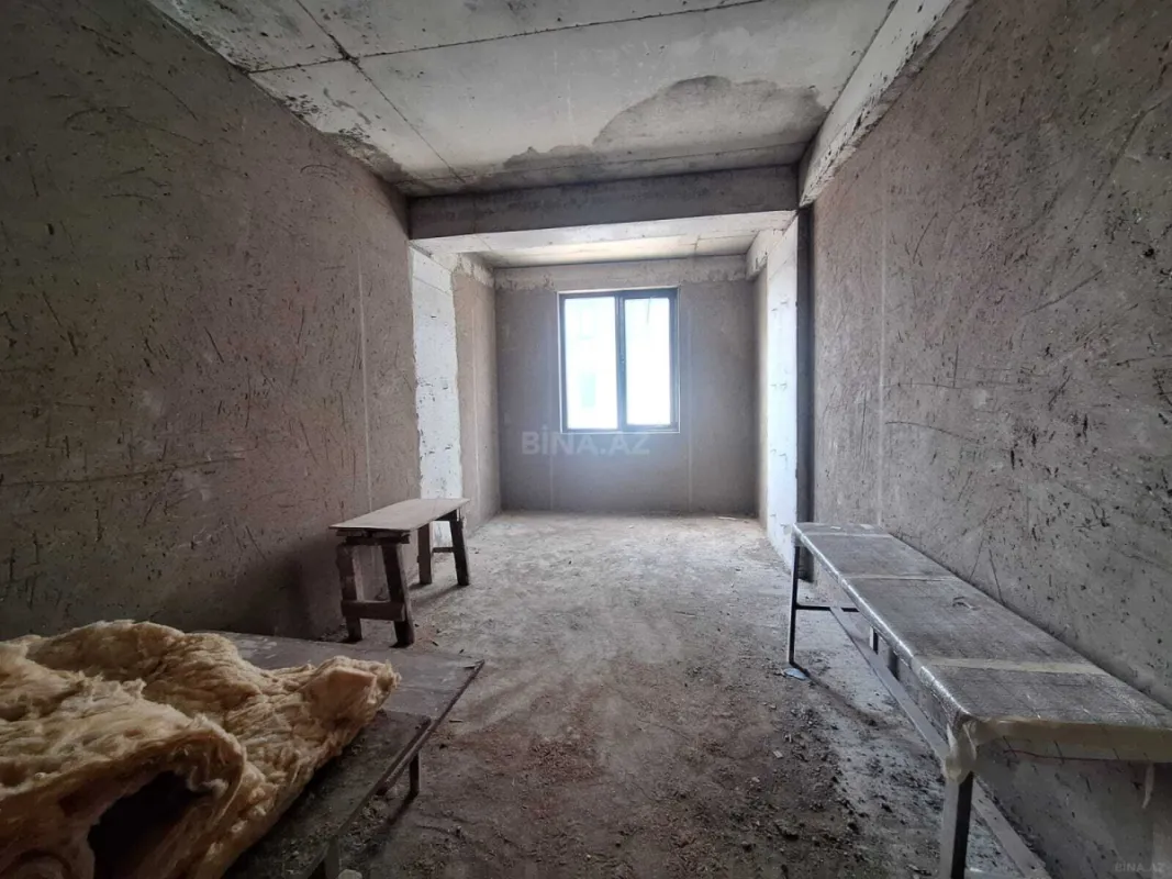 Satılır 3 otaqlı mənzil 147 m²