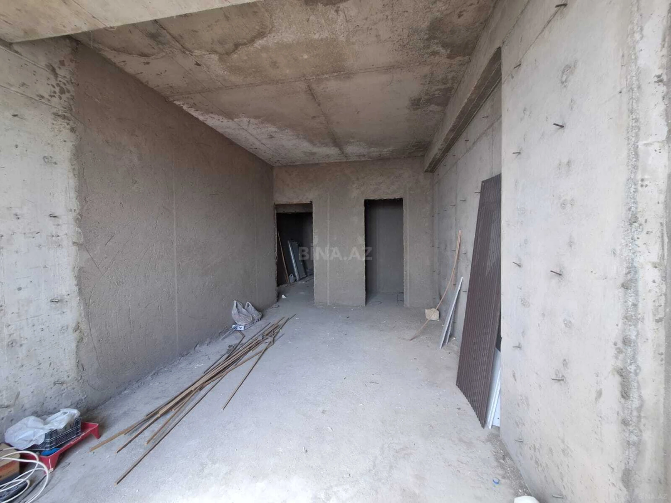 Satılır 3 otaqlı mənzil 147 m²