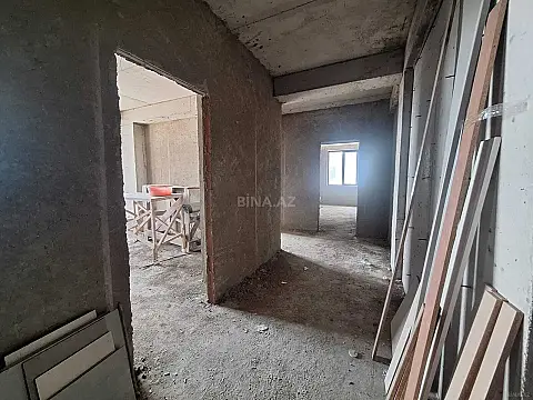 Satılır 3 otaqlı mənzil 147 m²