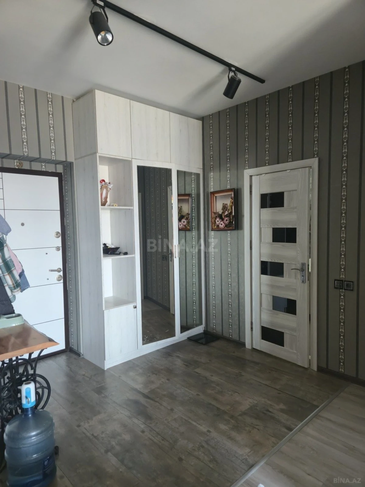 Satılır 2 otaqlı mənzil 66 m²