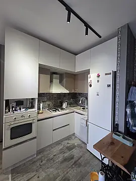 Satılır 2 otaqlı mənzil 66 m²