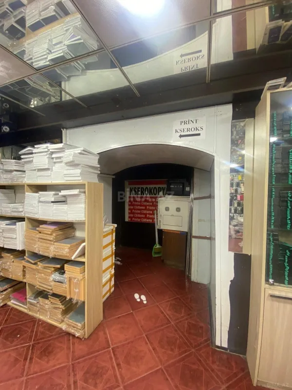 Satılır obyekt 233 m²