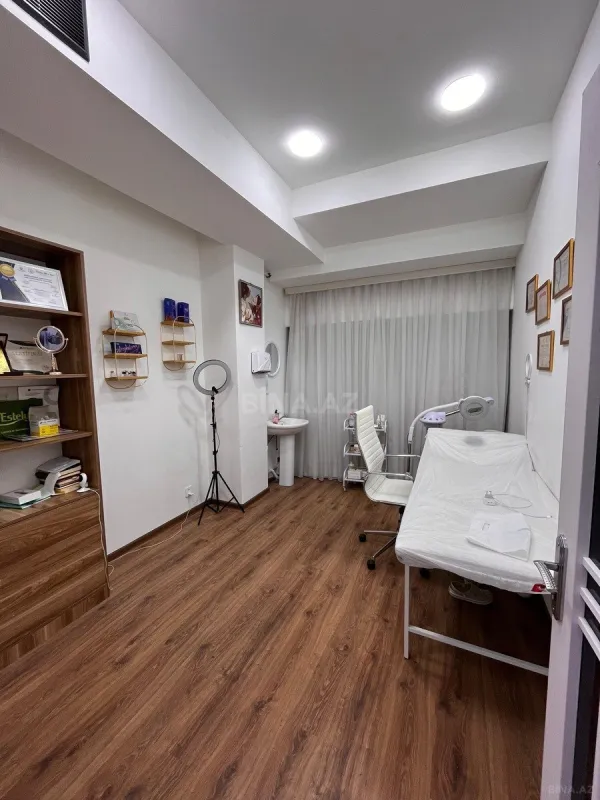 Kirayə verilir 1 otaqlı ofis 15 m²