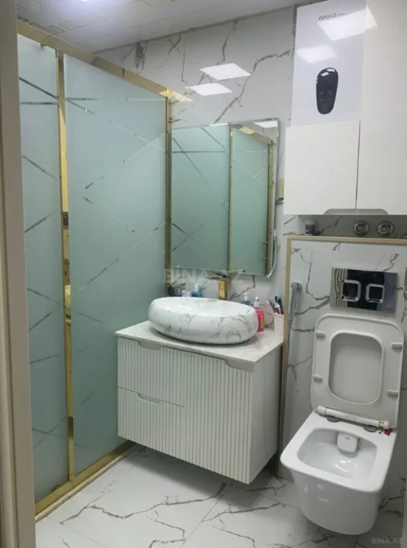 Satılır 4 otaqlı mənzil 120 m²