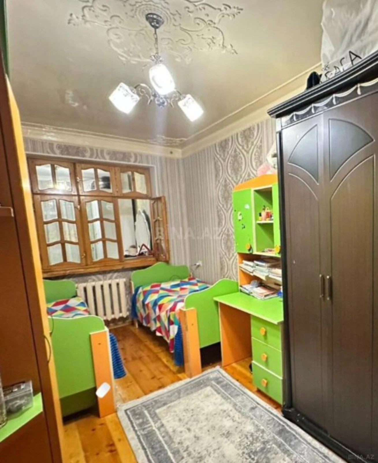 Satılır 4 otaqlı mənzil 120 m²
