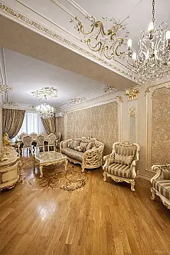 Satılır 4 otaqlı mənzil 172 m²