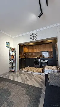 Satılır 3 otaqlı mənzil 70 m² — Bakı, 8-ci kilometr 3 otaq 70.00 m²