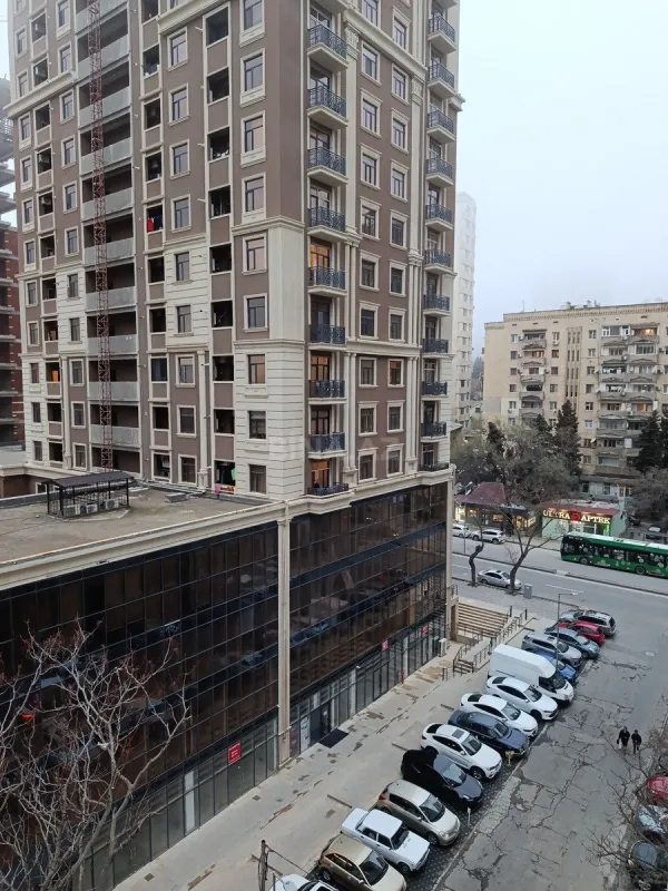 Kirayə verilir 2 otaqlı mənzil 70 m²