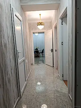 Kirayə verilir 2 otaqlı mənzil 70 m²