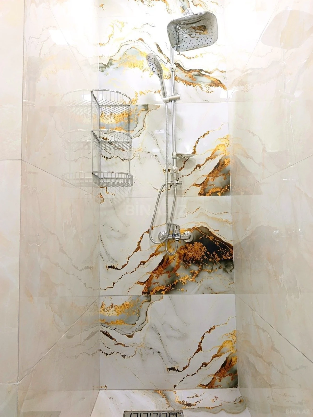 Kirayə verilir 2 otaqlı mənzil 70 m²