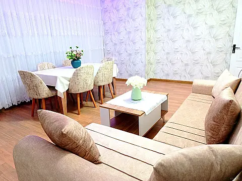 Kirayə verilir 2 otaqlı mənzil 70 m²