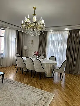 Satılır 3 otaqlı mənzil 129 m²