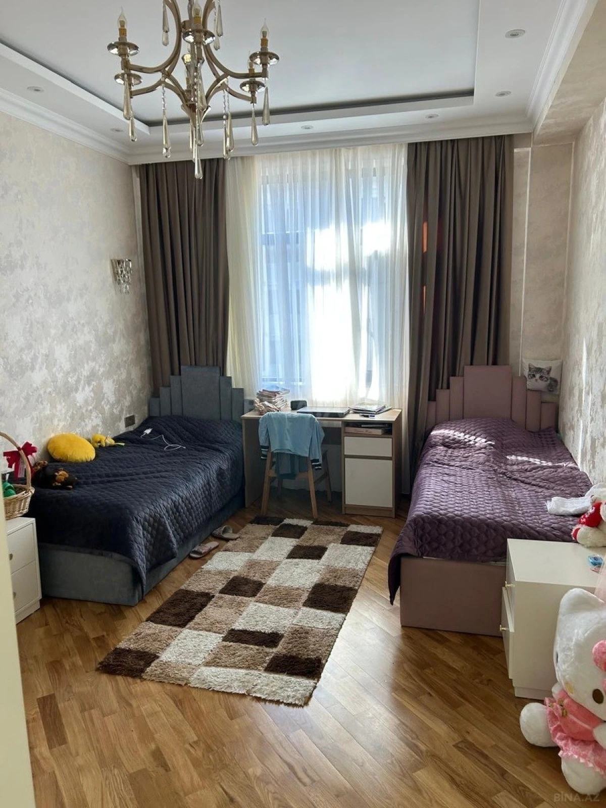 Satılır 3 otaqlı mənzil 129 m²