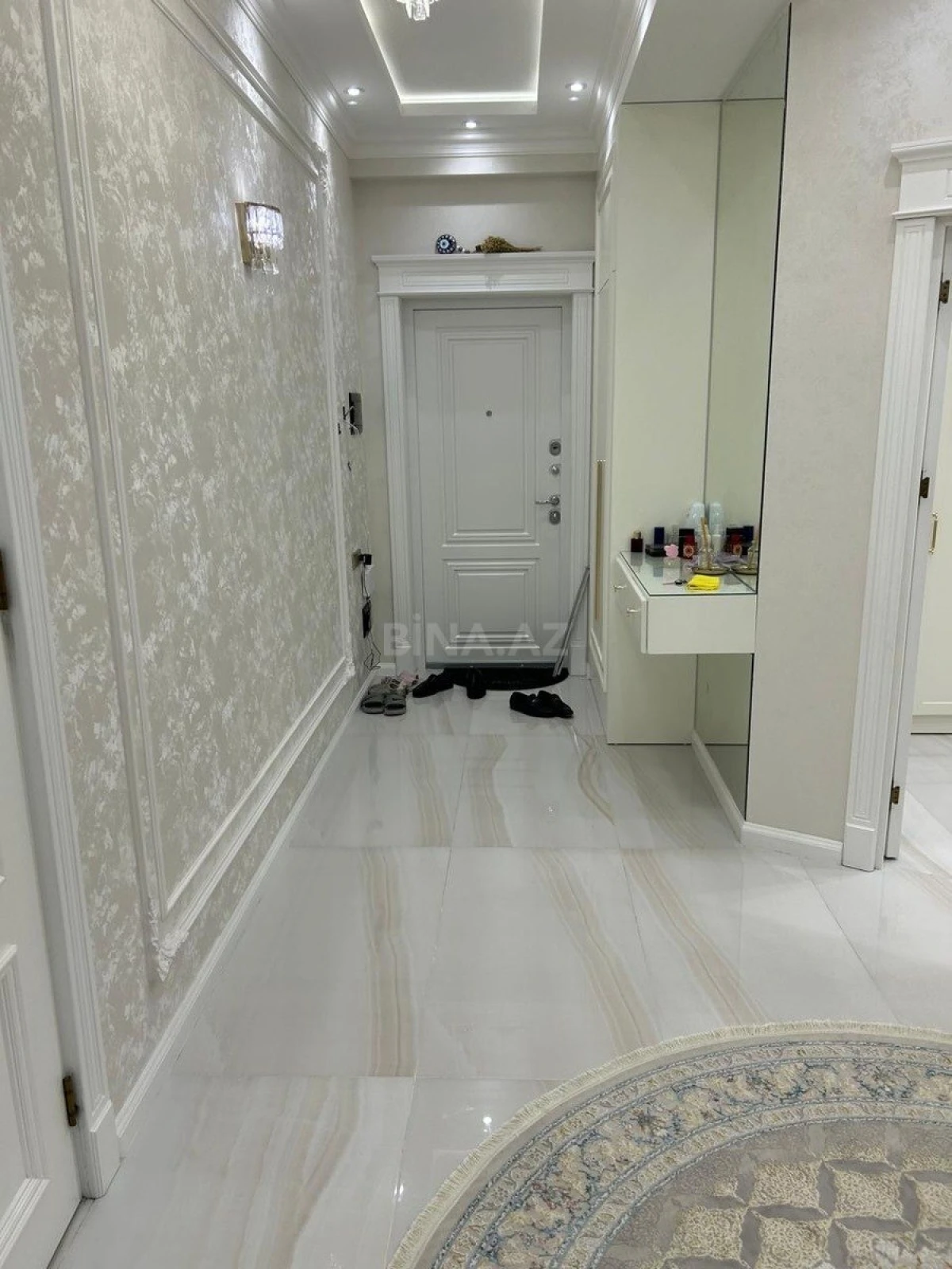 Satılır 3 otaqlı mənzil 129 m²