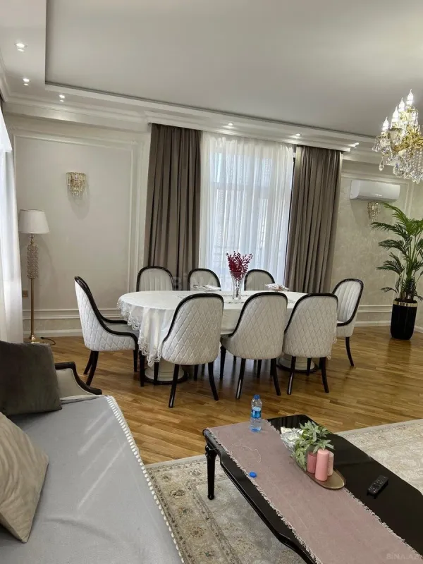Satılır 3 otaqlı mənzil 129 m²