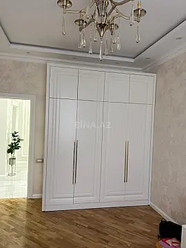 Satılır 3 otaqlı mənzil 129 m²