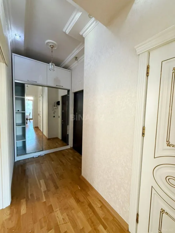 Satılır 2 otaqlı mənzil 65 m²