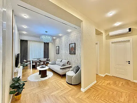 Satılır 3 otaqlı mənzil 100 m² — Bakı 3 otaq 100.00 m²