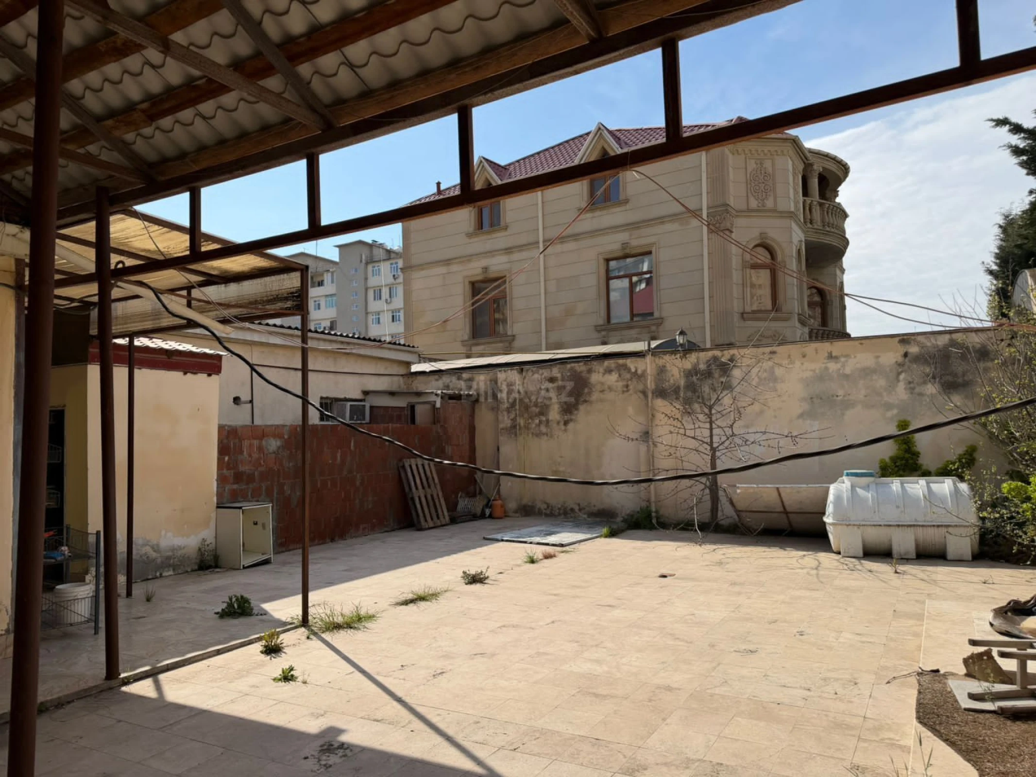 Kirayə verilir obyekt 280 m²