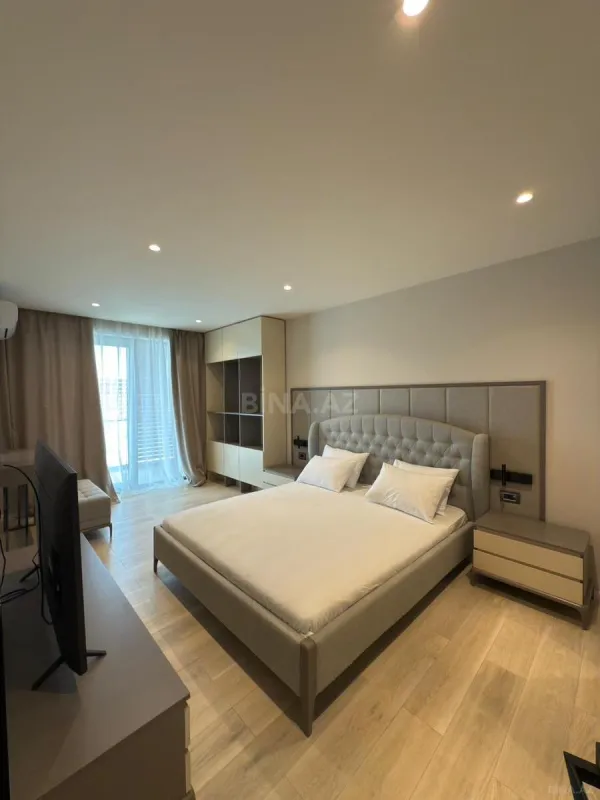 Satılır 2 otaqlı mənzil 100 m²