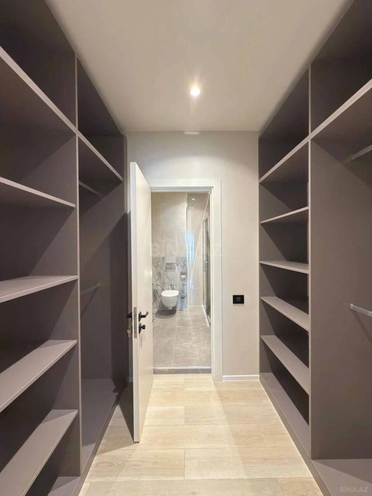 Satılır 2 otaqlı mənzil 100 m²