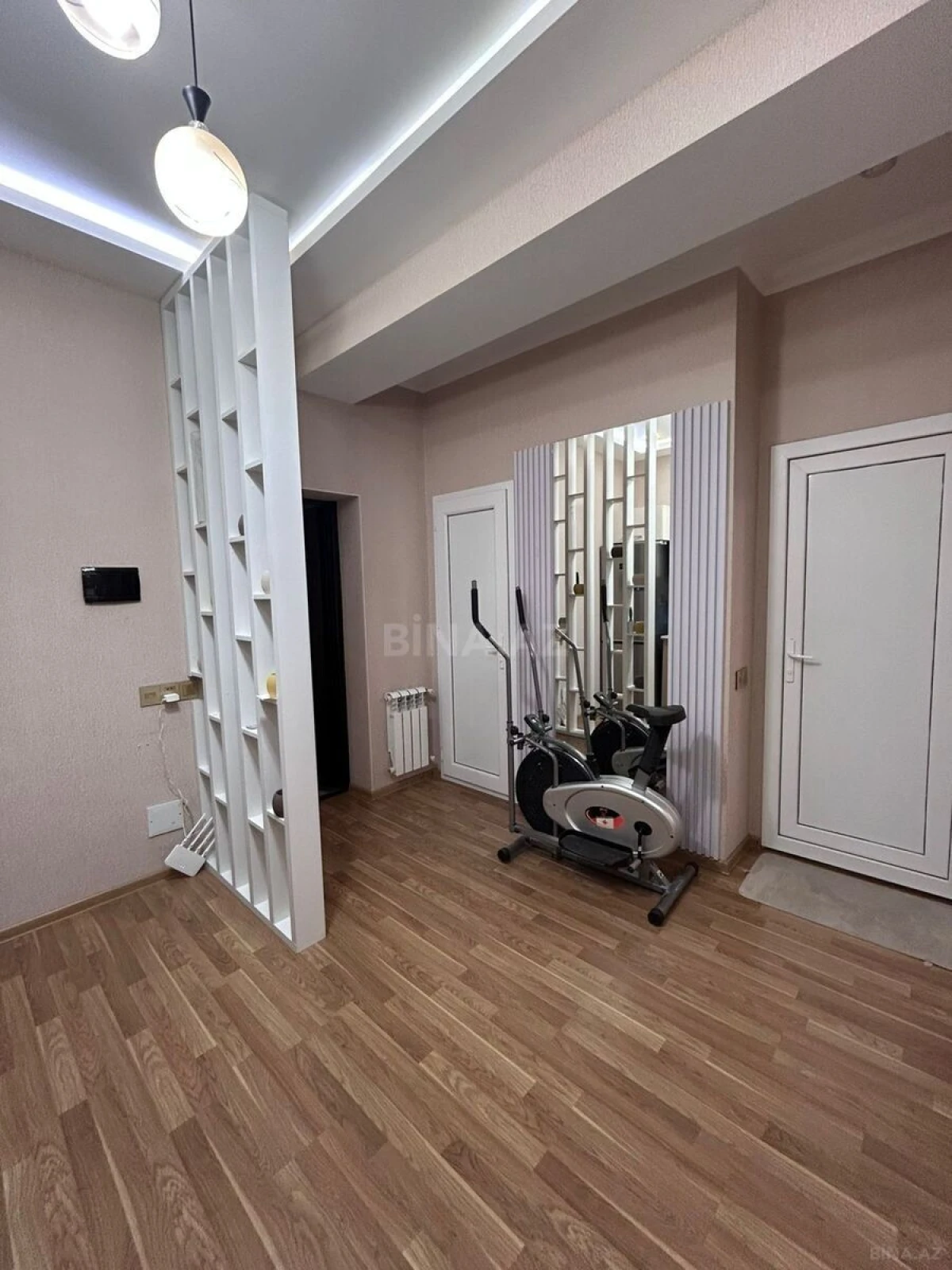 Satılır 2 otaqlı mənzil 49 m²