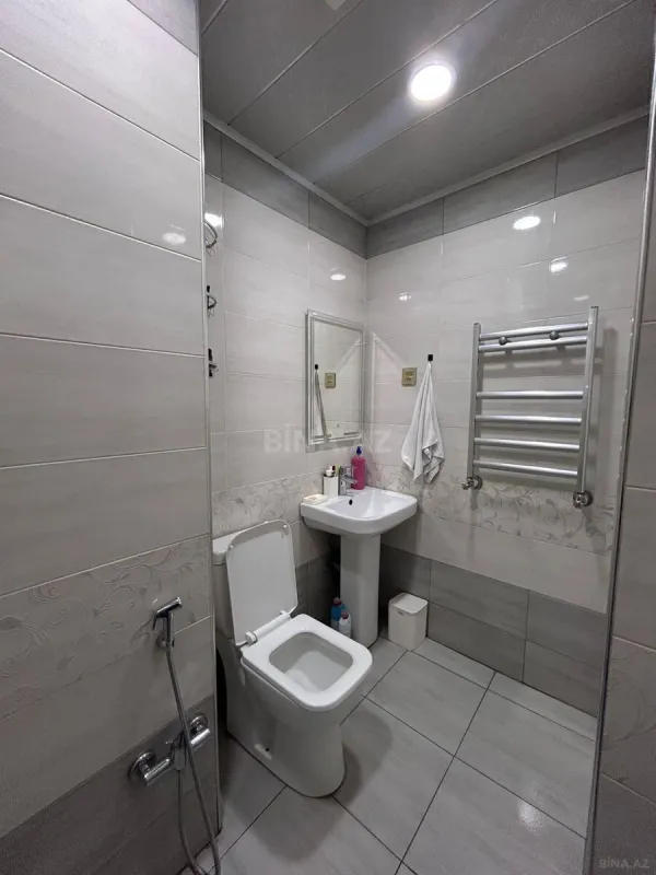 Satılır 2 otaqlı mənzil 49 m²