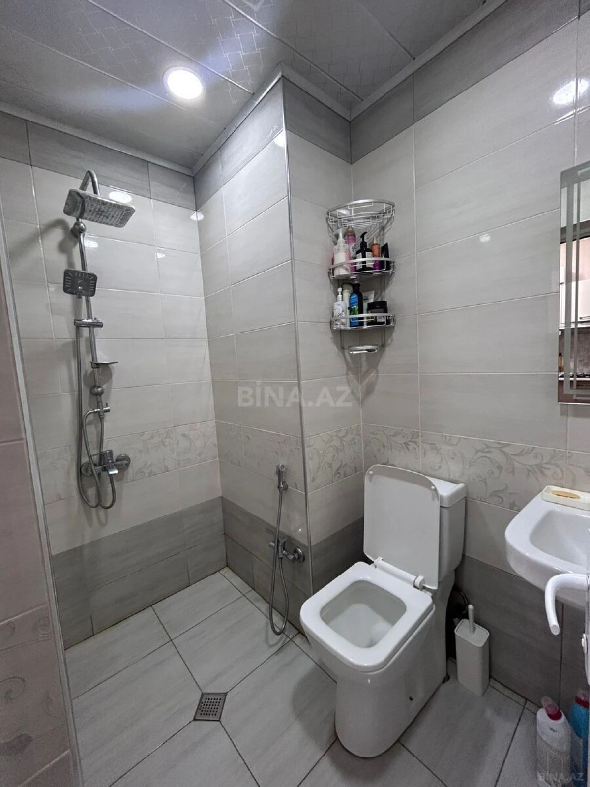 Satılır 2 otaqlı mənzil 49 m²
