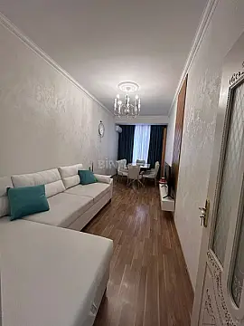 Satılır 2 otaqlı mənzil 49 m²