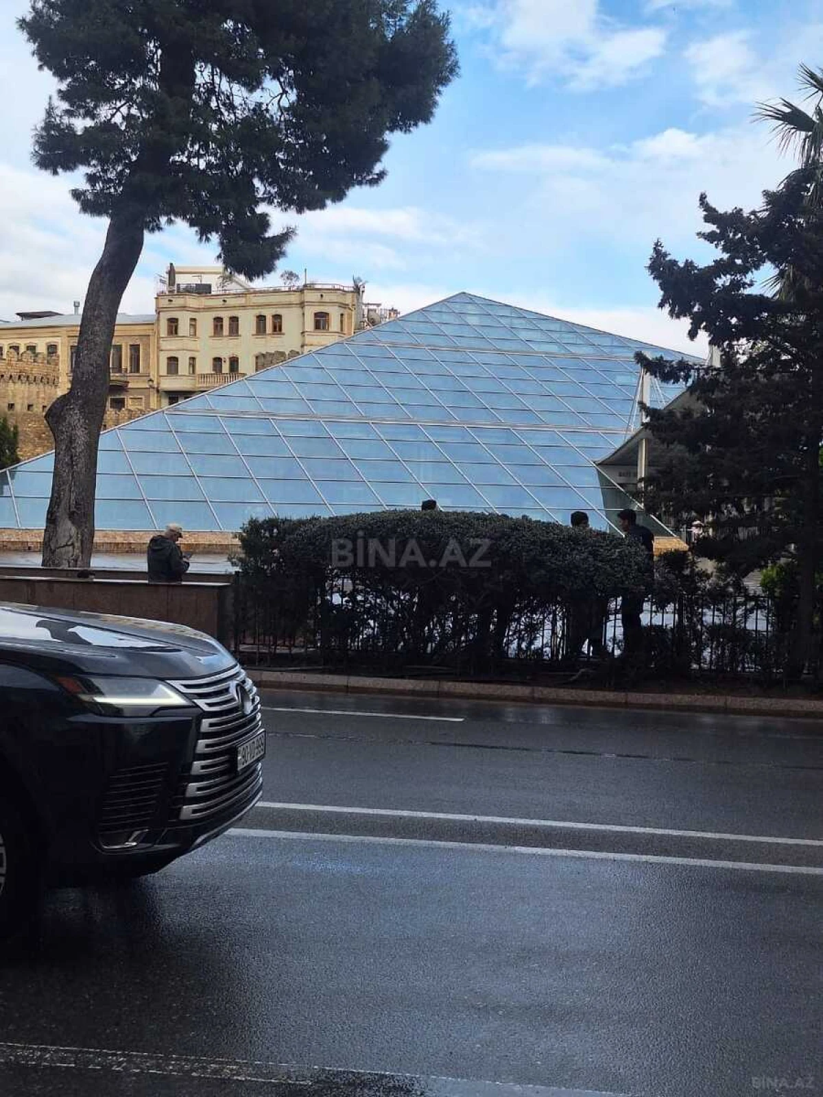 Satılır 2 otaqlı mənzil 60 m²