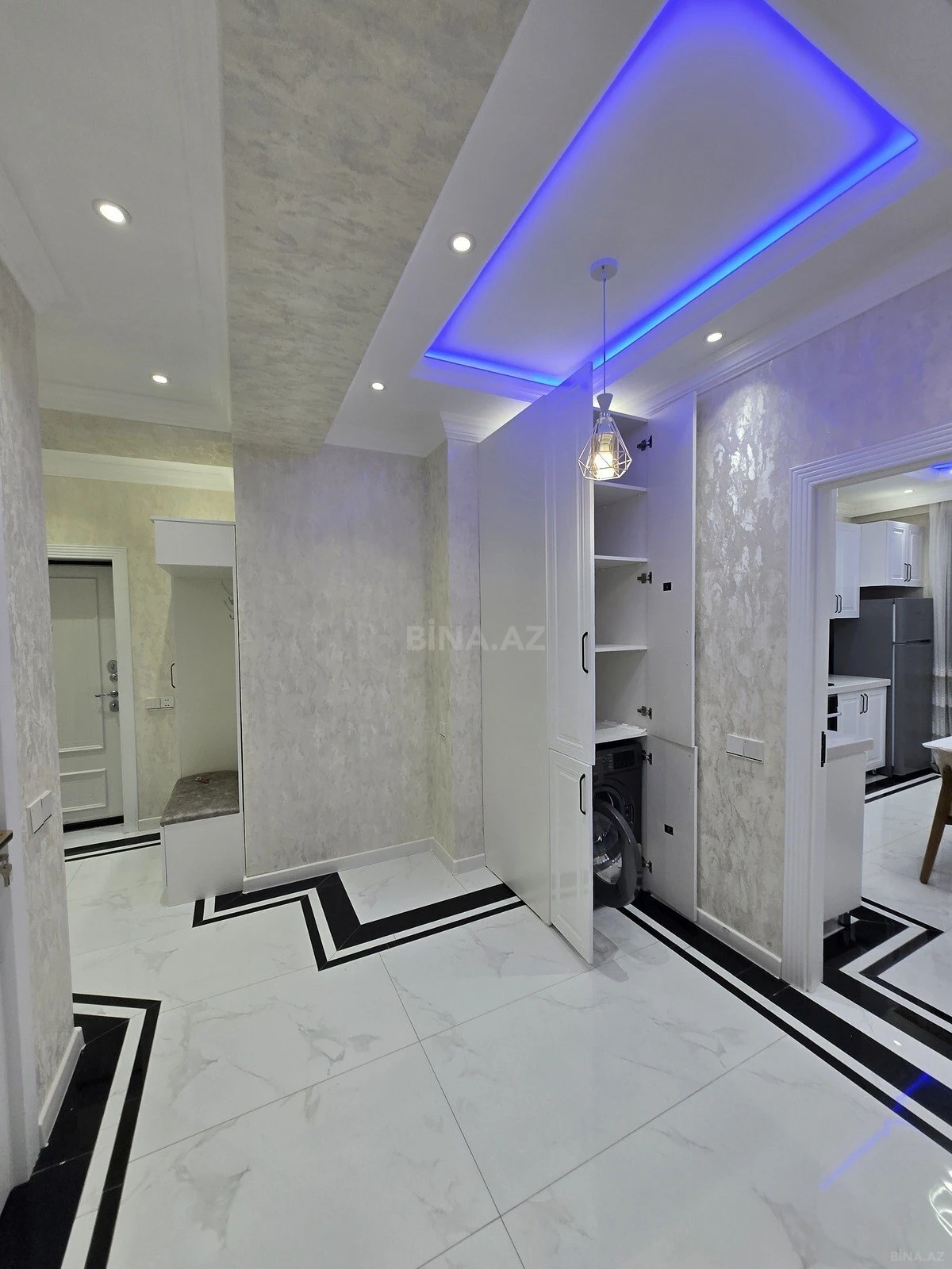Kirayə verilir 2 otaqlı mənzil 70 m²