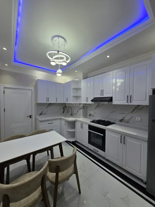 Kirayə verilir 2 otaqlı mənzil 70 m²