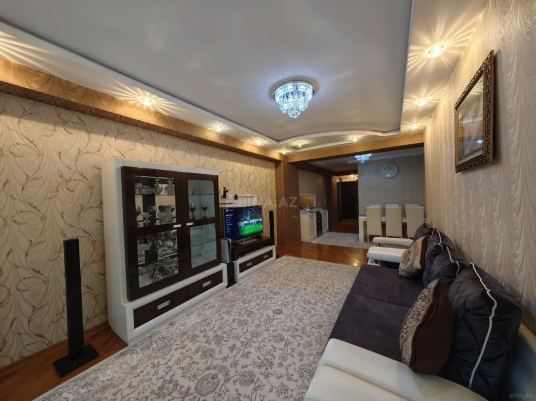 Satılır 3 otaqlı mənzil 114.9 m²