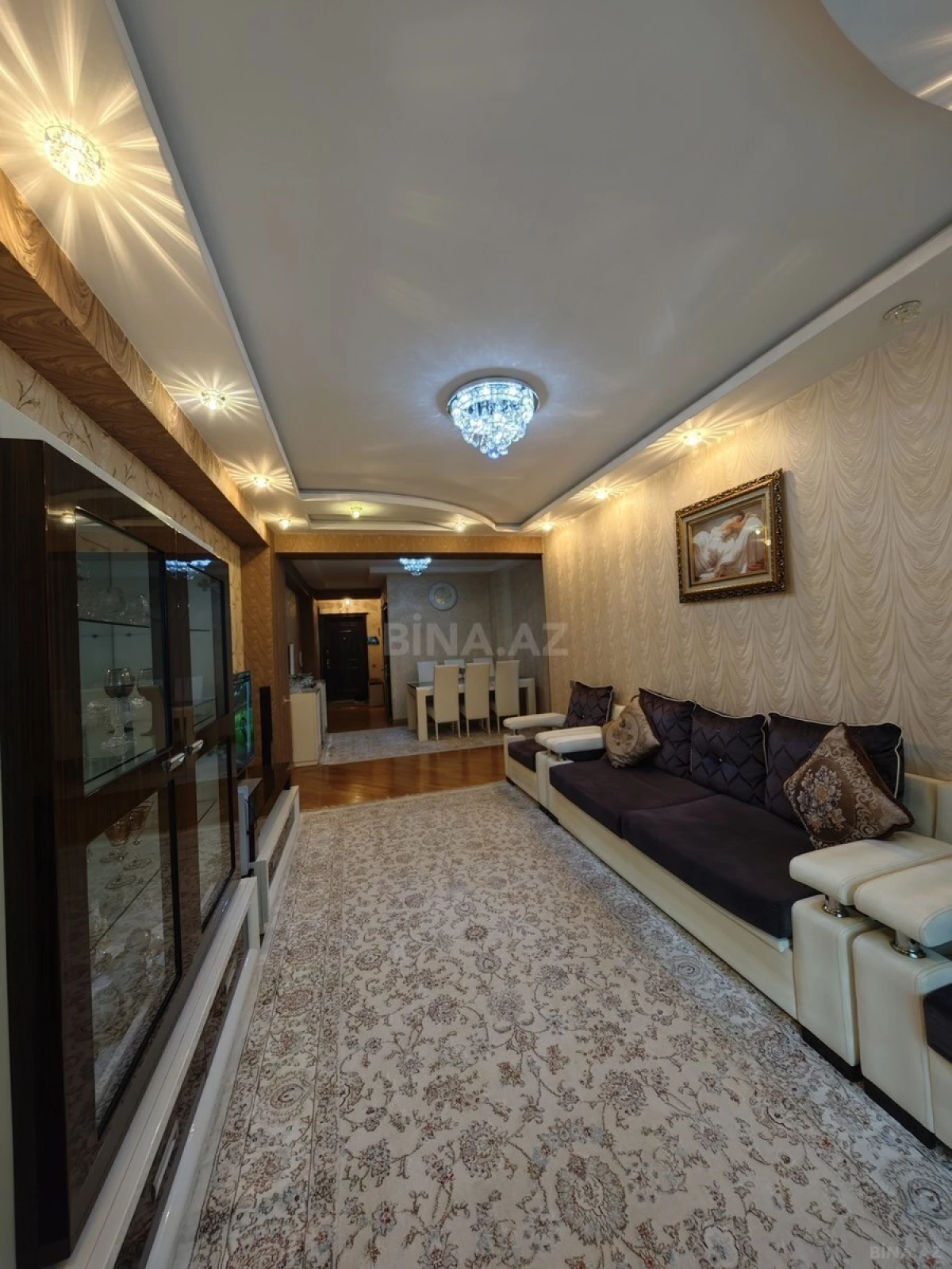 Satılır 3 otaqlı mənzil 114.9 m²