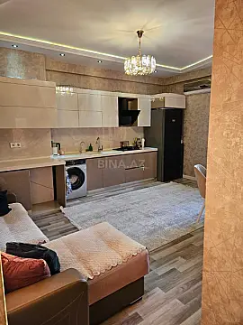 Satılır 3 otaqlı mənzil 137 m²